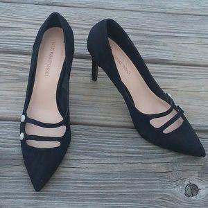 Who What Wear black faux suede heels